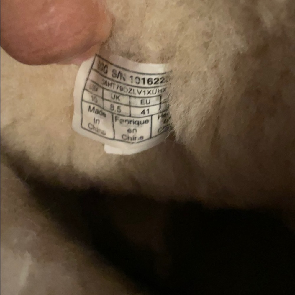 UGG Short Classic - Picture 4 of 6